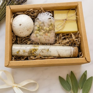 Birthday Gift Box Sister Birthday Gift Thinking of You Birthday Gift Basket Happy Birthday Box Womens Birthday Gift Best Friend Birthday