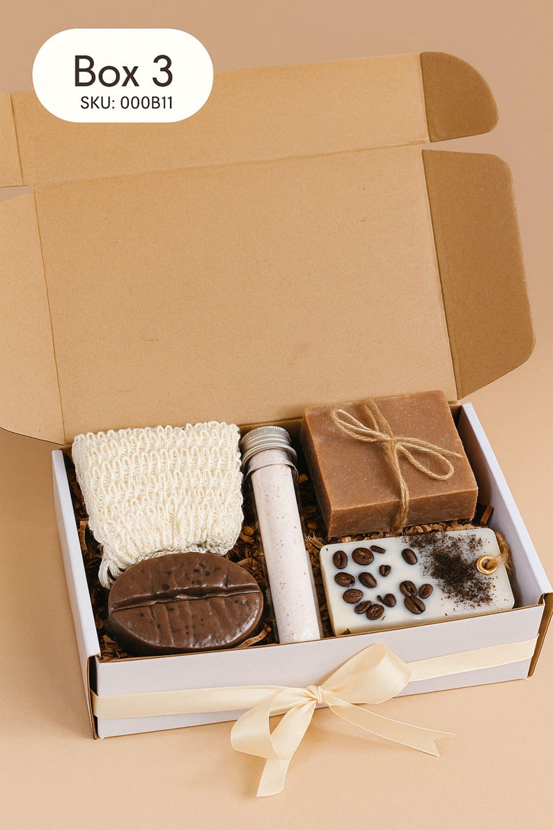 Handmade Coffee Lovers Gift Box with coffee-bean shaped candle, natural soap with soap bag, and a coffee-scented sachet. Cozy mini spa gift set for women, perfect for birthdays, thank-you gifts, relaxation, and coffee lovers. Beautifully arranged in a gift box, ready to send.