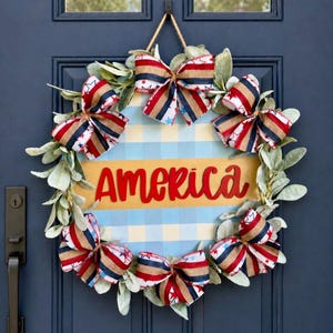 Colgante de puerta patriótico a cuadros vichy / Corona de oreja de cordero / Letrero de bienvenida del Día de la Independencia