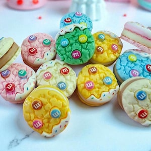 Miniature Cookie Slime Charms – 4‑Piece Treat Embellishment Set for DIY Resin & Crafting