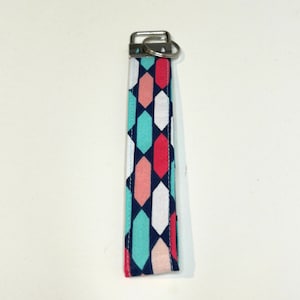 Handmade Keychain, Fabric Keychain, Keychain Wristlet, Fabric Keychain Wristlet, Cute Keychain Wristlet, Floral Keychain