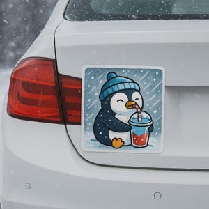 Pinguin Aufkleber Slush im Schneesturm Lustiger Sticker für Wohnwagen Wohnmobil Camper personalisierbar Geschenk für Kältemuffel