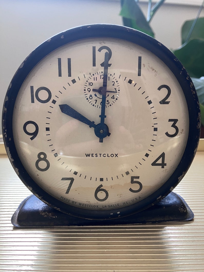 Vintage 1940s Westclox raven Windup Alarm Clock With Glass Face