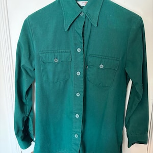 Vintage Levi’s Cursive L Big E Black Tab Emerald Green Velveteen Shirt Unisex 1970s