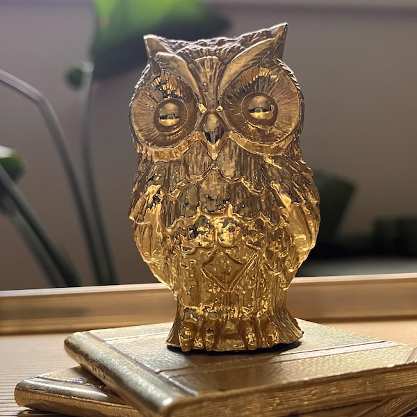 Vintage Brass Owl Paperweight: Gold-Toned Figurine, 1970s Office Decor