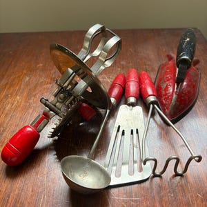 Antique Toy Kitchen Utensils: Betty Tarpin Egg Beater, Red Wood Handles, 1920s, 5 pieces