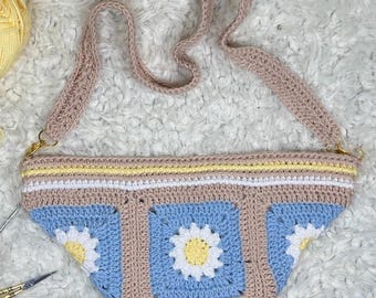 Crochet Daisy Granny Square Crossbody Bag | Lined Zipper Purse | Detachable Strap | Cottagecore Shoulder Bag | Handmade Floral Crochet Bag