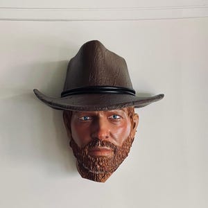 Arthur Morgan Magnet – Red Dead Redemption Fan Art – Cowboy Fridge Magnet – Hand Painted Resin Miniature – Western Game Gift