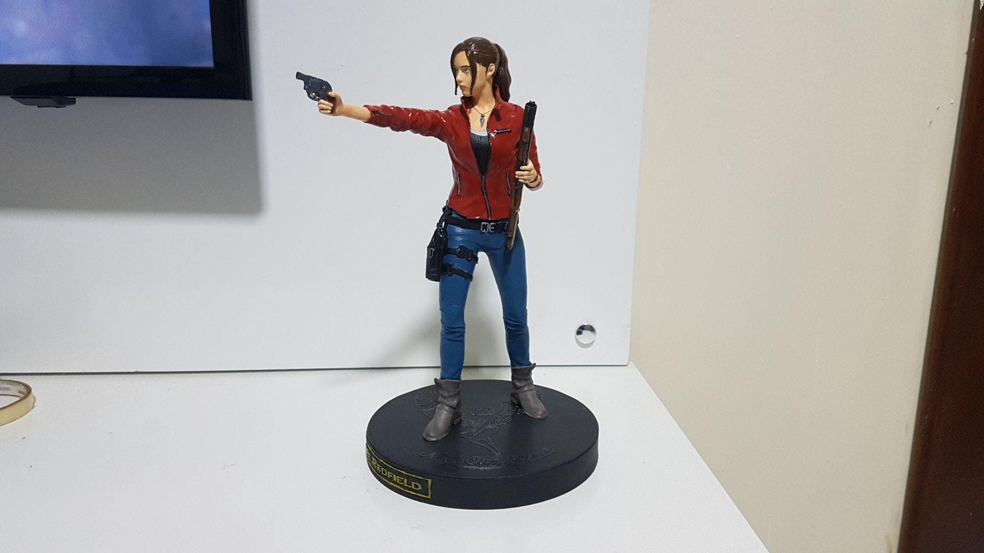 Claire Redfield Figure - Hand-painted Resident Evil Statue - Etsy