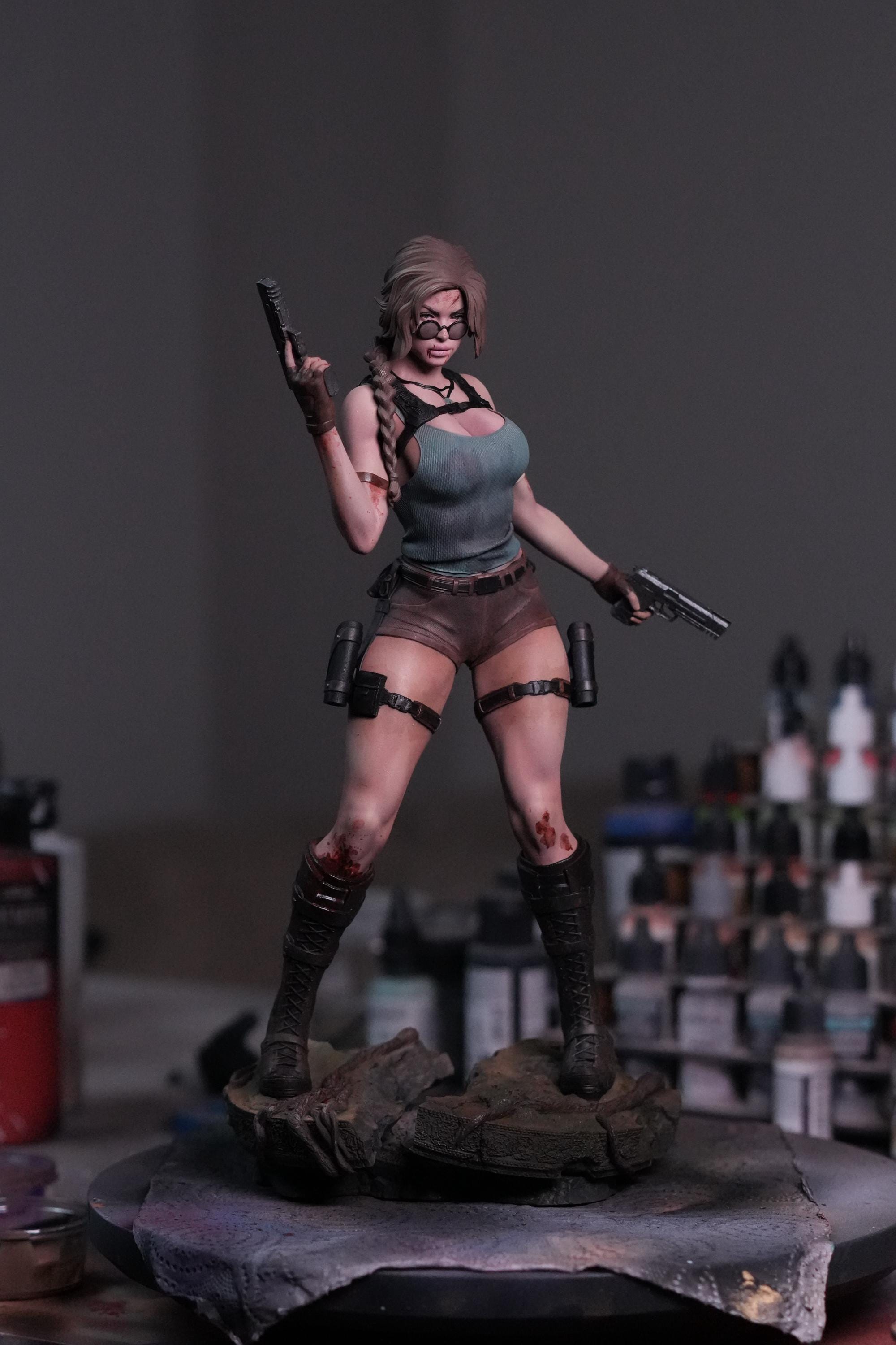 Lara Croft Figure - Tomb Raider Fan Art Collectible 3D Printed Statue Gift Painted