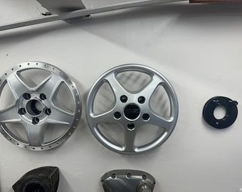 Wheel Face Wall Mount, 3-Piece Wheel Display