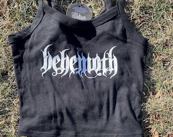 Canotta corta Death Metal Behemoth / T-shirt con logo Black Metal fatta a mano / Maglietta personalizzata ispirata alla band