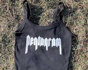 Canotta corta Pentagram Heavy Metal / T-shirt con logo Doom Metal fatta a mano / Maglietta personalizzata ispirata alla band