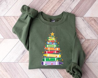 Sudadera con árbol de Navidad y lápiz, suéter navideño de crayones para maestros, sudadera escolar navideña, sudadera de jardín de infantes, regalo para maestros,