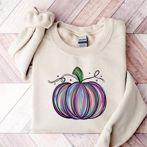 Pumpkin Sweatshirt, Pumpkin Sweater, Jack-o-Lantern Sweatshirt, Halloween Crewneck Sweatshirt, Halloween Sweater, Women Fall Tee, Fall Shirt