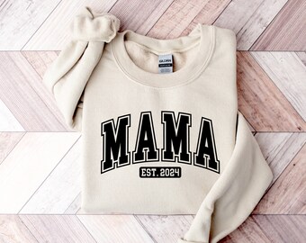 Mama Est Sweatshirt, Mama Est 2026 Sweatshirt, Custom Mom Sweatshirt, Mom Gift, New Mom Gift, Mama Sweatshirt, Gift for Mom, Retro Mom