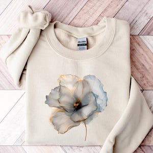 Wild Flowers Sweatshirt, Wildflowers Hoodie, Fairy Core Hoodie, Fairy Wildflowers Sweatshirt, Boho Flower Crewneck, Pressed Flowers, Floral