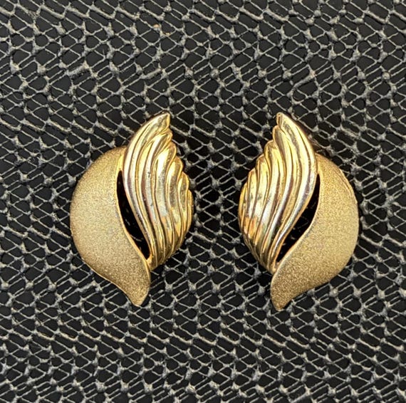 Elevate Your Look With These Gold Wing Post Earring