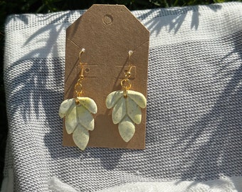 Pendientes de arcilla de hoja boho