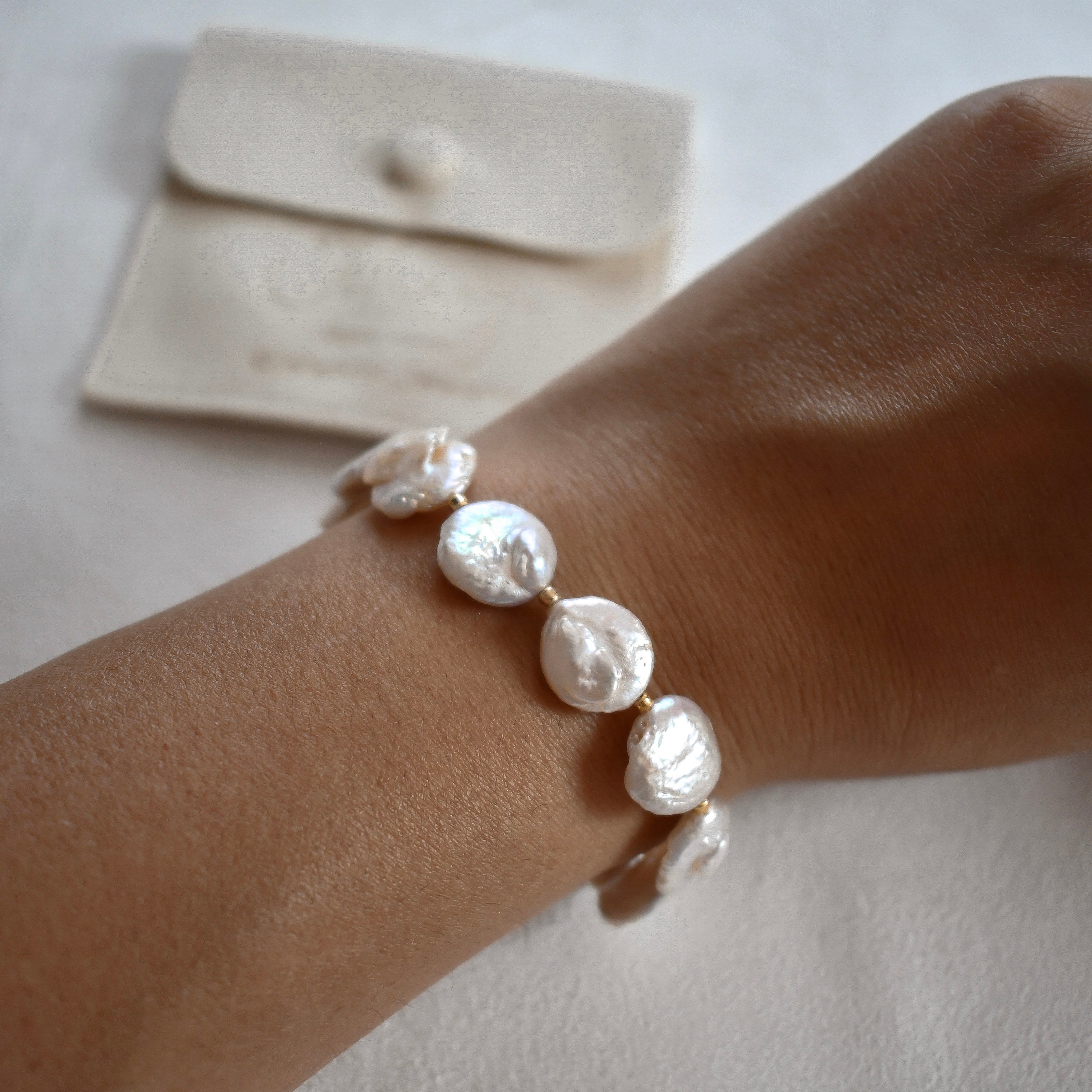 Coin Pearl Bracelet, Dainty Pearl Bracelet, Pearl Jewelry, Minimalist Bracelet, Freshwater Pearl Bracelet, Beaded Bracelet, Gift for Her