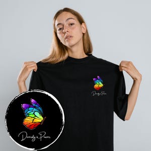 Diversity is Power Shirt | Schmetterling Pocketprint T-Shirt | LGBTQ+ Ally Shirt | Schwarz | Feminist*innen Statement | Inklusives Pride Tee