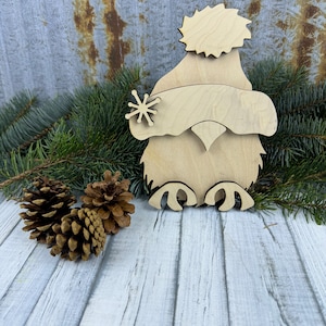 Round Fluffy Bird 1/2&quot; Thick - DIY - Kit - Whimsical - Holiday - Winter - Christmas