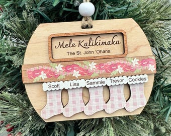 Mele Kalikimaka Personalized Christmas Ornament Hawaii Home Decor Gift Hawaiian Family Name Palaka Stockings Hung on Anthurium Design Mantle