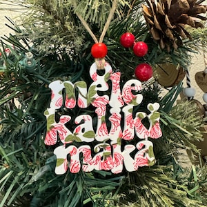 Mele Kalikimaka Palaka Ornament; Christmas Ornament from Hawaii; Hawaiian Christmas; Green White Red Ohia Lehua; Holiday Decor Tree Mantle afbeelding 1