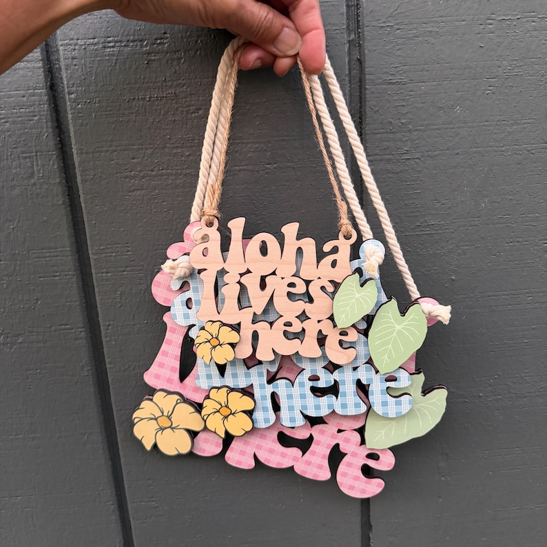 Aloha Lives Here Sign, Palaka Print Decor, Hawaiian Christmas Ornament Handmade, Made In Hawaii, Puakenikeni Flower Decor, Aloha Sign image 8