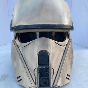Shore Trooper inspiriert 3D gedruckter 1-teiliger Helm aus Star Wars Rouge One, der verwittert ist. Ender 5 Plus. PLA