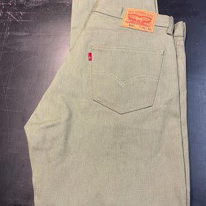 Vintage Levi’s 501 Button Fly Jeans – Sage Green | 36W x 32L | Excellent Condition