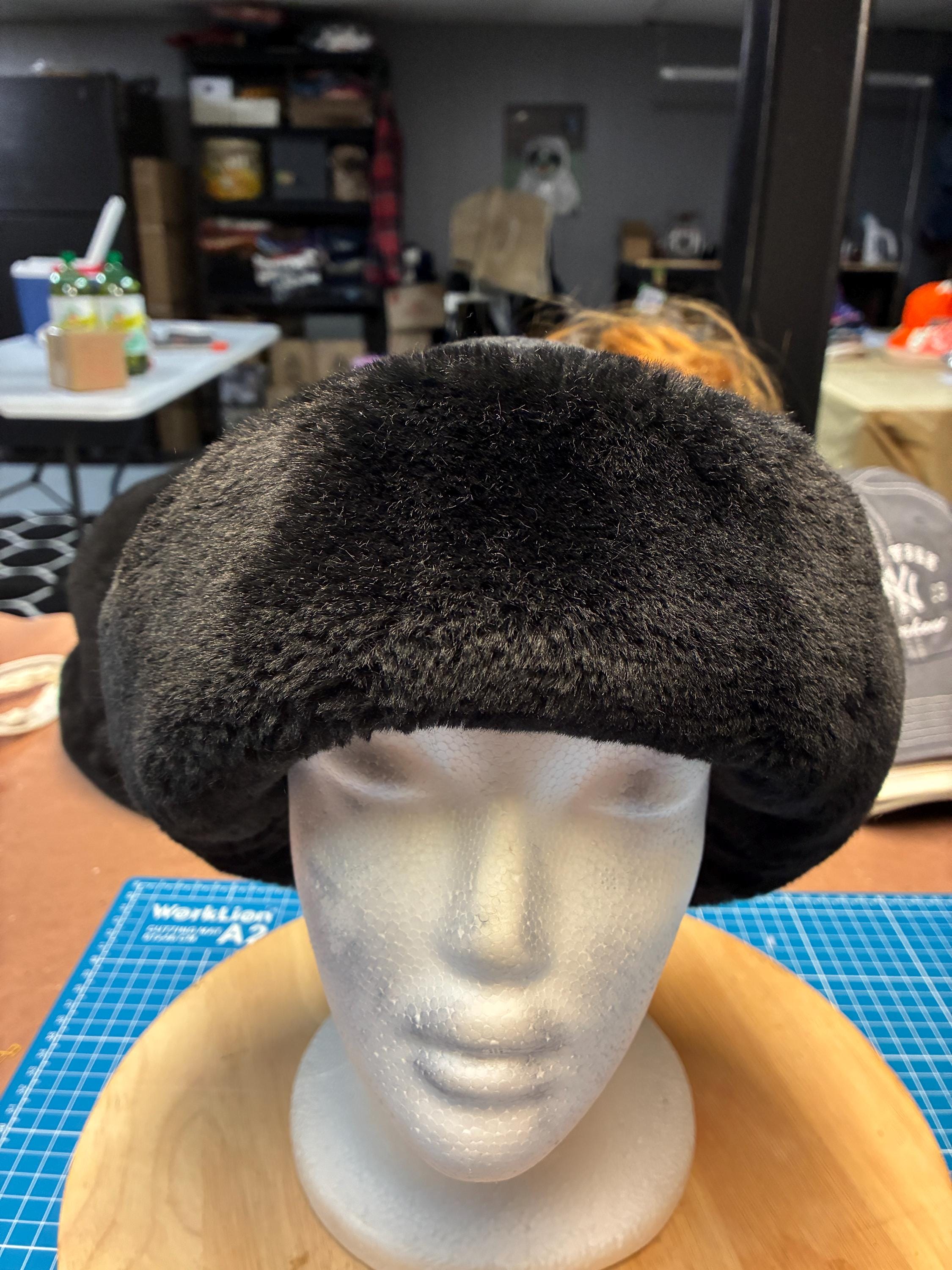 Vintage Liz Claiborne Cloche Winter Hat Faux Fur Brim Made  display picture 2