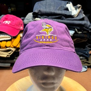 Vintage Minnesota Vikings Dad Hat Purple Cotton Cap Adjustable Strapback NFL