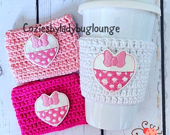 Disney Minnie Coffee Cup Cozy. Coffee Cup Cozy. Pink Minnie Barbi Cold Beverage Sleeve. Fun Minnie Cozy. Gift for Mothers Day. Minnie Lover.