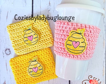 Bee hive Coffee Cup Cozy. Honey Hive Coffee Cup Cozy. Bees and Honey Beverage Sleeve. Bee Kind Cozy. Gift for Mothers Day. Cute Bees for her