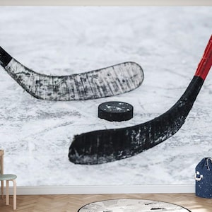 Carta da parati murale da parete con motivo a buccia e bastone da hockey, design della carta da parati con disco durante la partita, carta da parati autoadesiva rimovibile con tema atleta