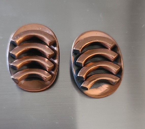 Brutalist 1970's copper clip on earrings - image 1