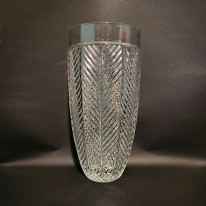 Vintage 9" Ralph Lauren Crystal Herringbone Flower Vase