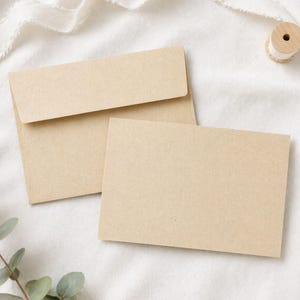 Glueckwunschkarte zur Hochzeit mit nachhaltigem Graspapier Umschlag, personalisierte Hochzeitskarte minimalistisches Aquarell Design