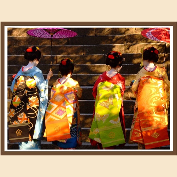 Geisha Digital Image - Maiko -  Kyoto - Japan - Chion-in Temple - Wall Art - Home Decor - Poster - Portrait - Photography - Digital