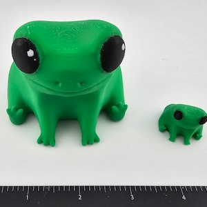 Fred, the Thicc Butt Frog