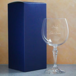 Personalised Engraved Crystal Gin And Tonic Cocktail Glass with The Gin Queen Design & Gift Box | Funny Birthday Gifts For Her, Gift For Mum