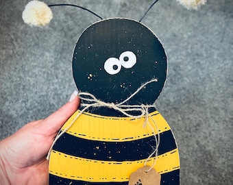 Bumblebee Shelf Sitter