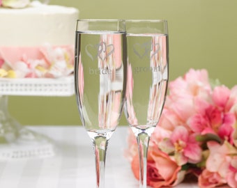 Personalized Champagne Flutes Wedding Gift for Couple Bride and Groom Gift Custom Glassware Champagne Toasting Glasses Engraved Set of 2