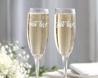 Personalized Champagne Flutes Wedding Gift for Couple Bride and Groom Gift Custom Glassware Champagne Toasting Glasses Engraved Set of 2