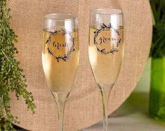 Personalized Champagne Flutes Wedding Gift for Couple Bride and Groom Gift Custom Glassware Champagne Toasting Glasses Engraved Set of 2