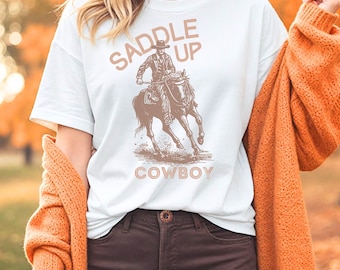 Camiseta unisex Saddle Up Cowboy - Colección Cowboy Comfort Colors 1717 Camiseta vaquera vintage Camiseta de rodeo retro Camiseta vaquera antigua con gráficos occidentales