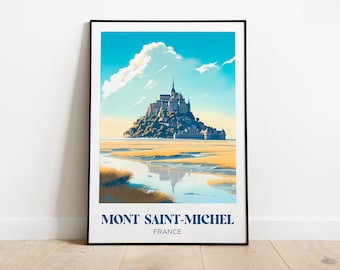 Puede incluir: Un cartel de viaje vintage con una ilustración colorida del Mont Saint-Michel, una abadía histórica ubicada en una isla de mareas en Normandía, Francia. El cartel tiene un cielo azul con nubes blancas, una playa de arena y un reflejo de la abadía en el agua. El texto en el cartel dice "Mont Saint-Michel, Francia."
