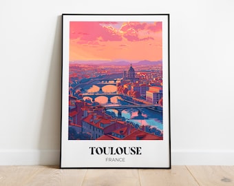 Puede incluir: Una ilustración colorida de la ciudad de Toulouse, Francia, con un cielo de puesta de sol rosa y naranja, un río y varios puentes. El texto "TOULOUSE FRANCE" está en la parte inferior de la imagen.