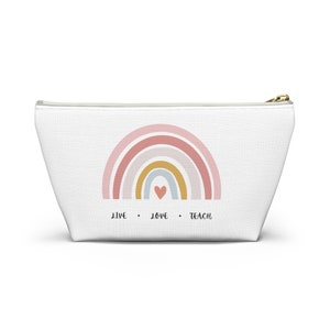 Accessory Pouch w T-bottom